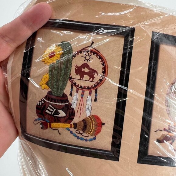 The Creative Circle 0552 Indian Artifacts Embroidery Kit NEW Vintage‎ 1987 - Picture 2 of 6